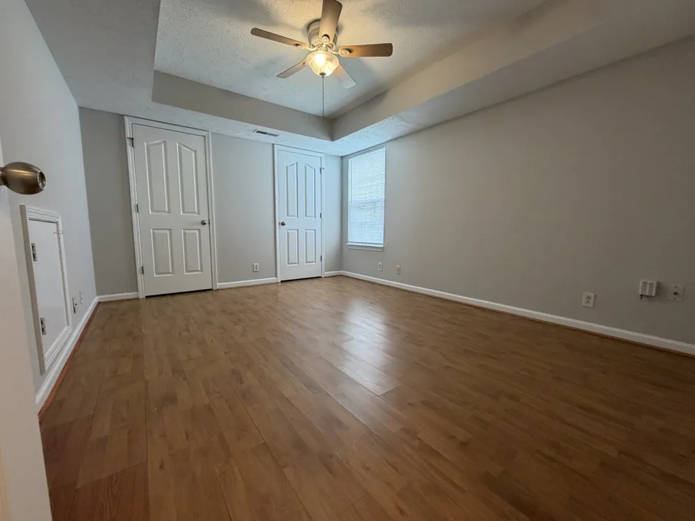 1217 Eastwoods Dr E Murfreesboro, TN 37130