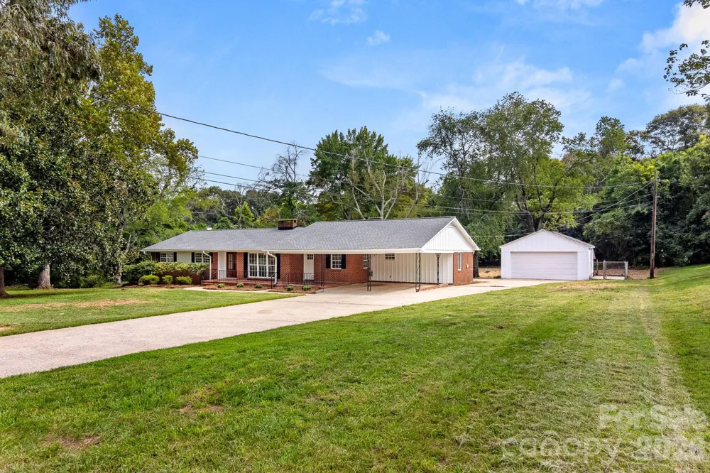 1103 W Elm Street Shelby, NC 28150