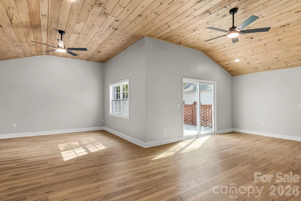 1103 W Elm Street Shelby, NC 28150