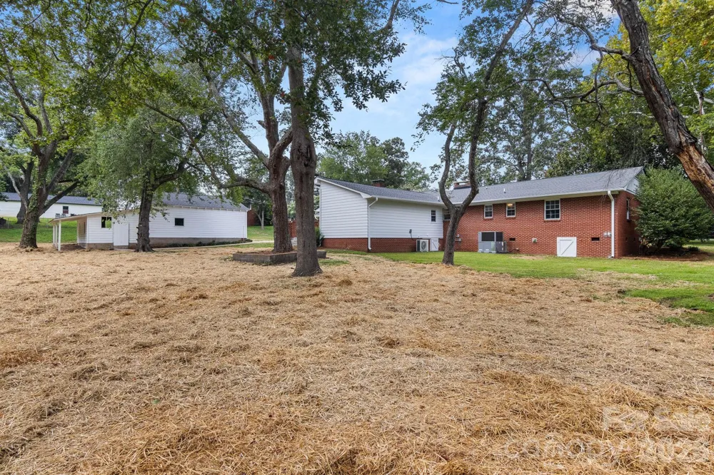 1103 W Elm Street Shelby, NC 28150