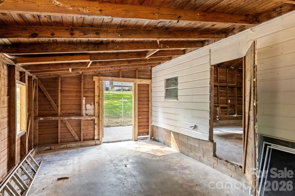 1103 W Elm Street Shelby, NC 28150