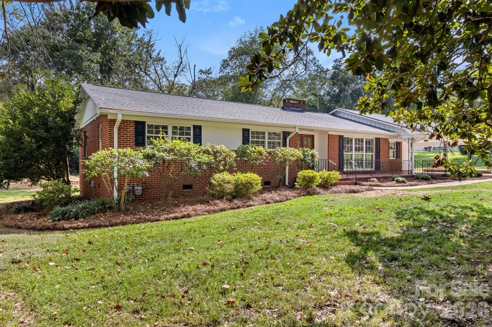 1103 W Elm Street Shelby, NC 28150