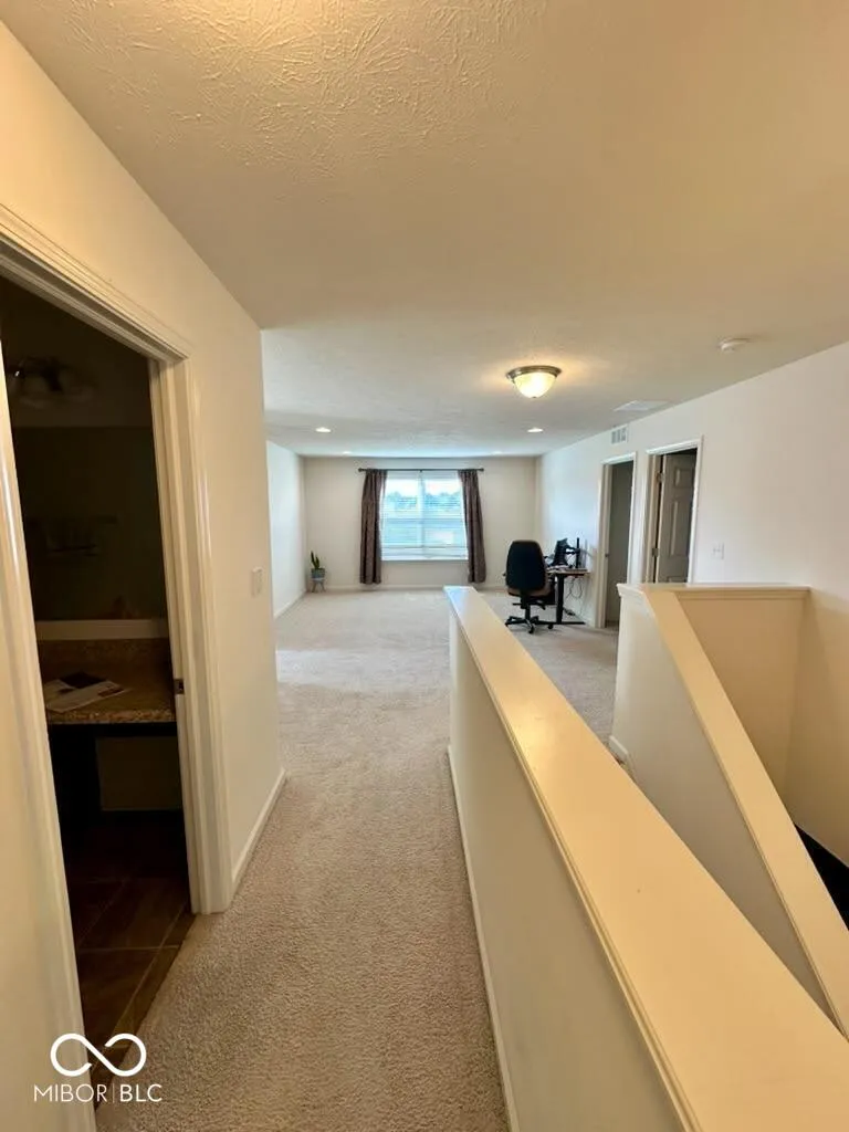 1935 Lakecrest Drive Columbus, IN 47201