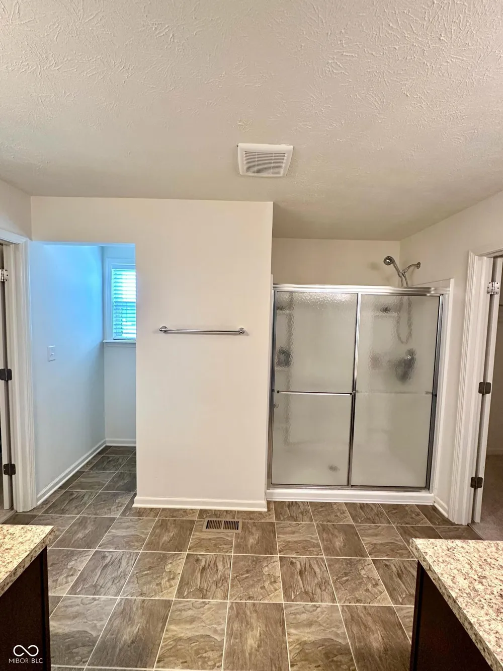 1935 Lakecrest Drive Columbus, IN 47201