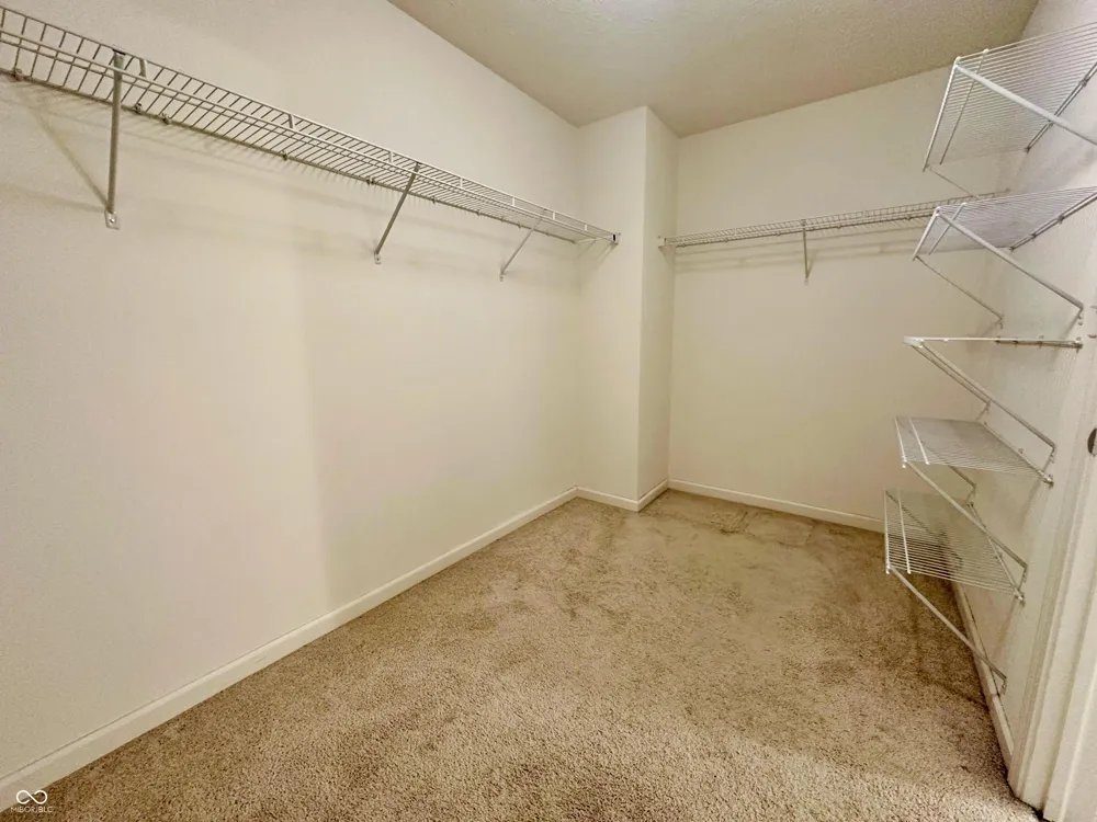 1935 Lakecrest Drive Columbus, IN 47201
