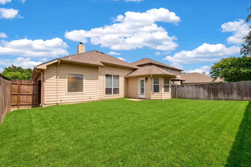 1220 Goldeneye Aubrey, TX 76227