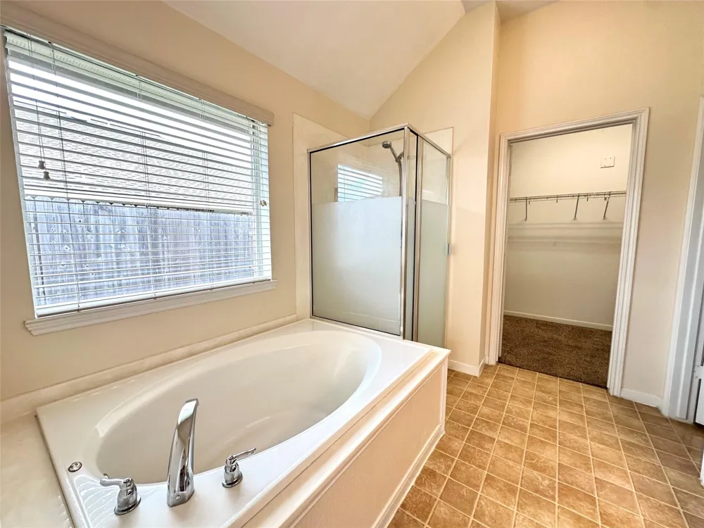 2608 Courtyard Lane Pearland, TX 77584