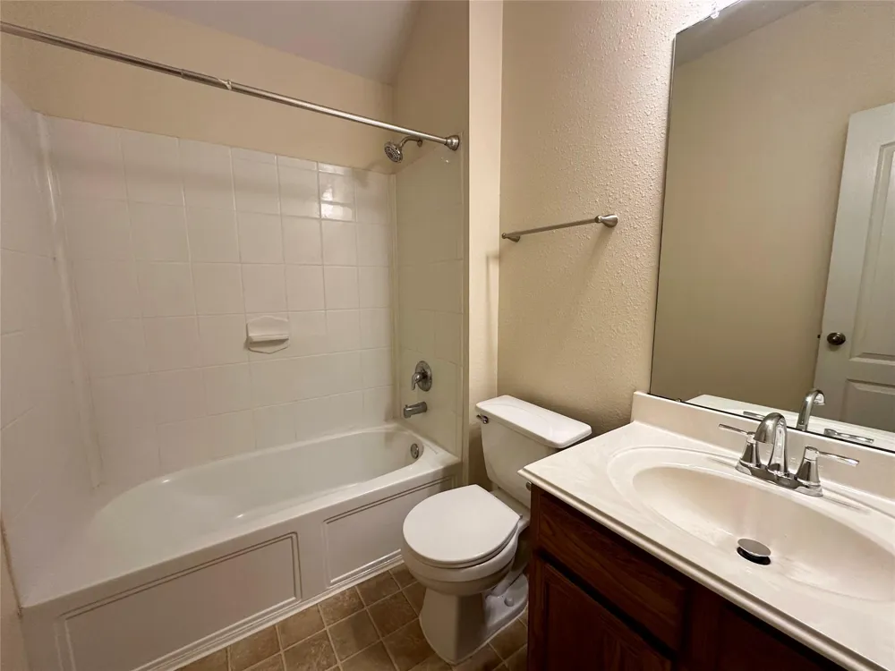 2608 Courtyard Lane Pearland, TX 77584