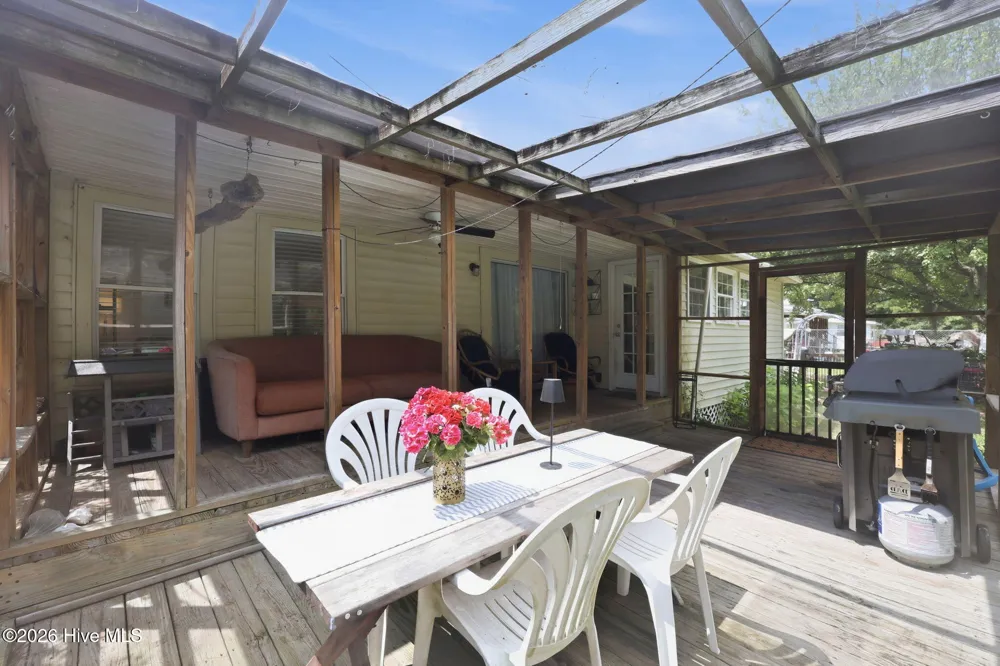 145 Grigsby Street Sea Level, NC 28577