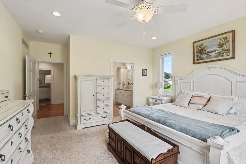 2421 Hickory Ridge Galesburg, MI 49053