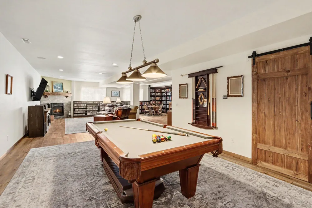 2421 Hickory Ridge Galesburg, MI 49053