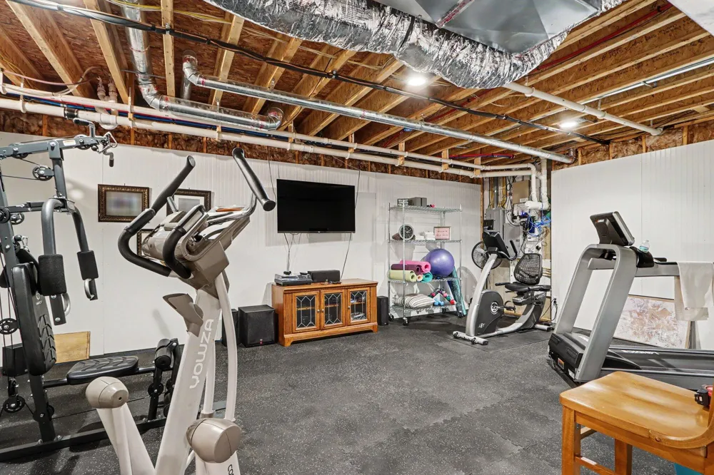 2421 Hickory Ridge Galesburg, MI 49053