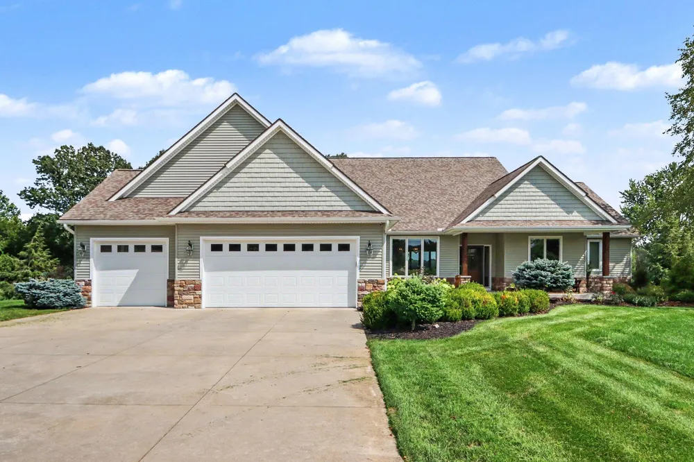2421 Hickory Ridge Galesburg, MI 49053