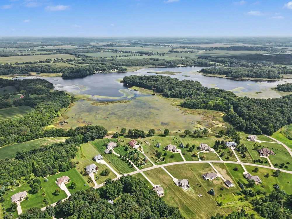 2421 Hickory Ridge Galesburg, MI 49053