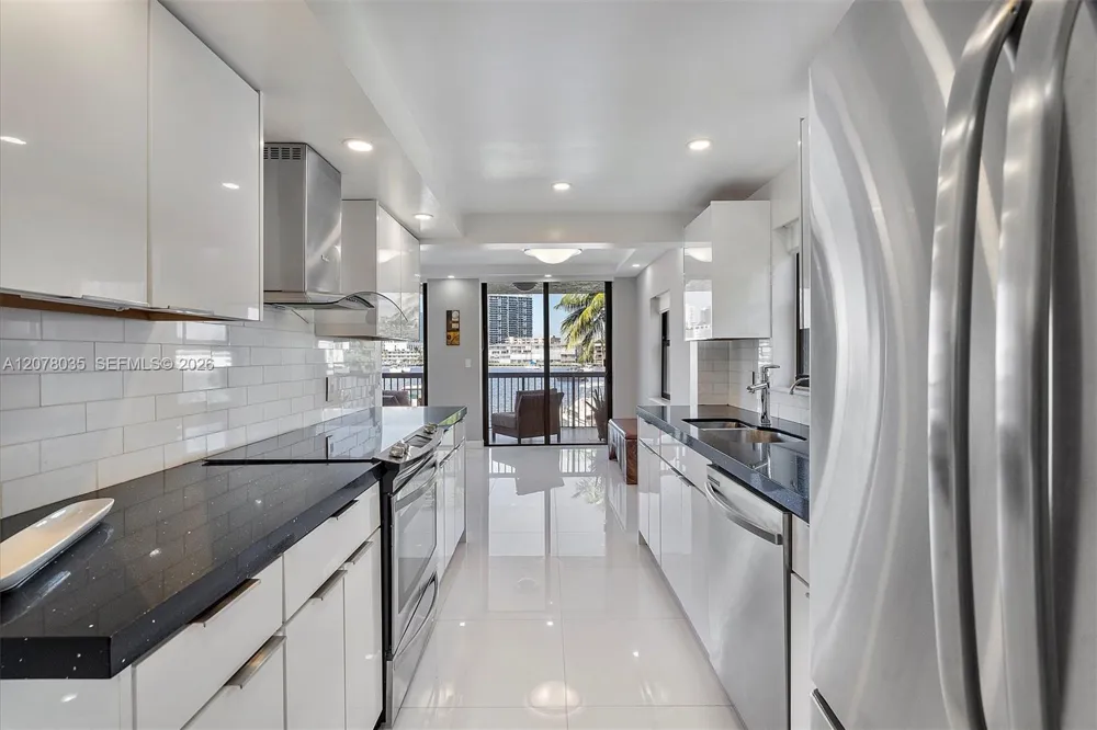 200 Golden Isles Dr #206 Hallandale Beach, FL 33009