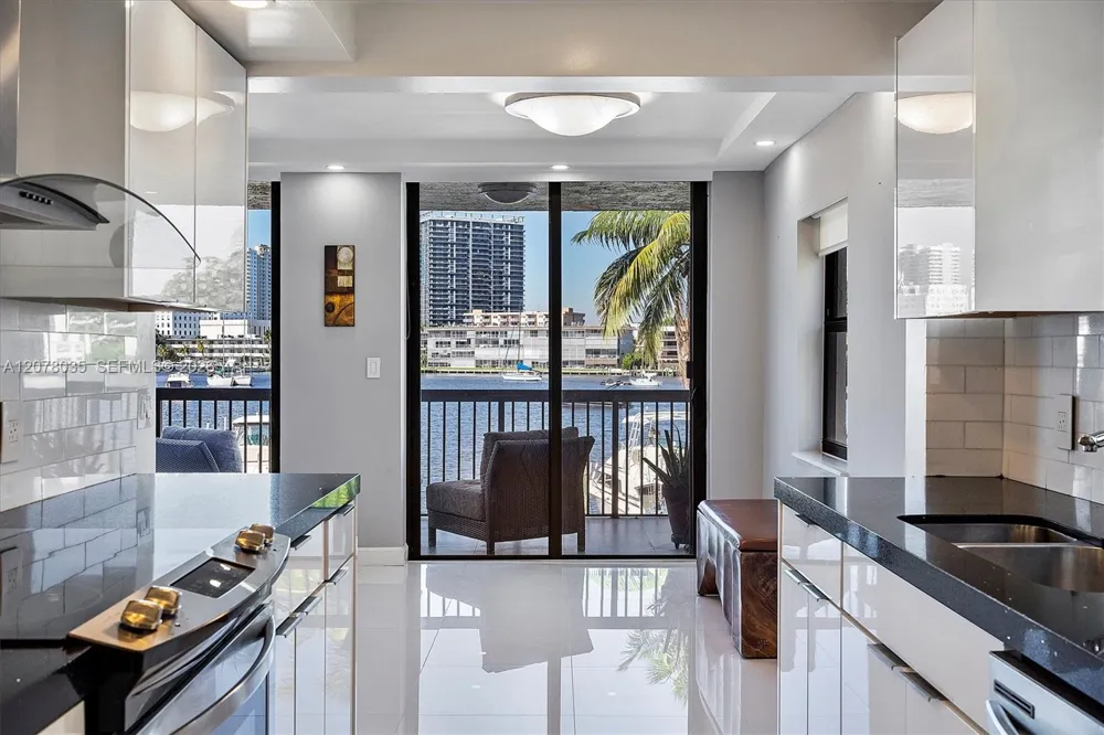 200 Golden Isles Dr #206 Hallandale Beach, FL 33009