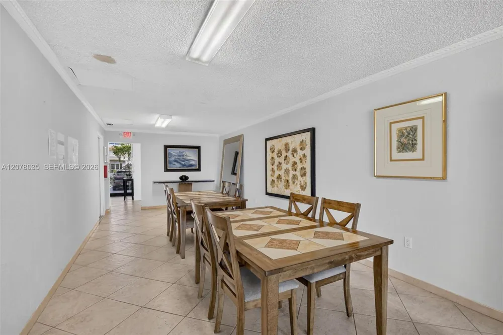 200 Golden Isles Dr #206 Hallandale Beach, FL 33009