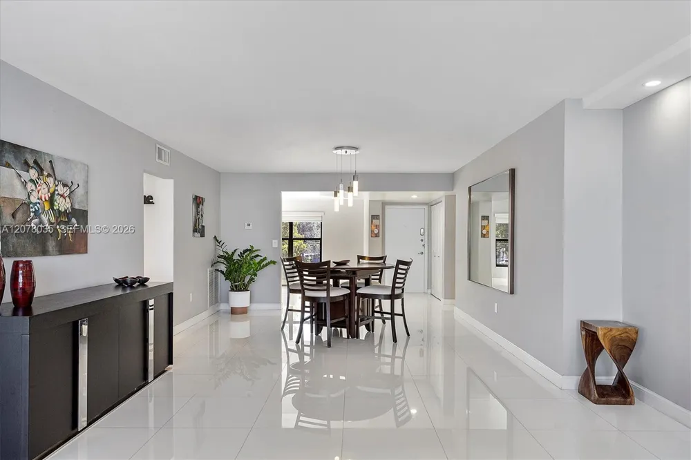 200 Golden Isles Dr #206 Hallandale Beach, FL 33009