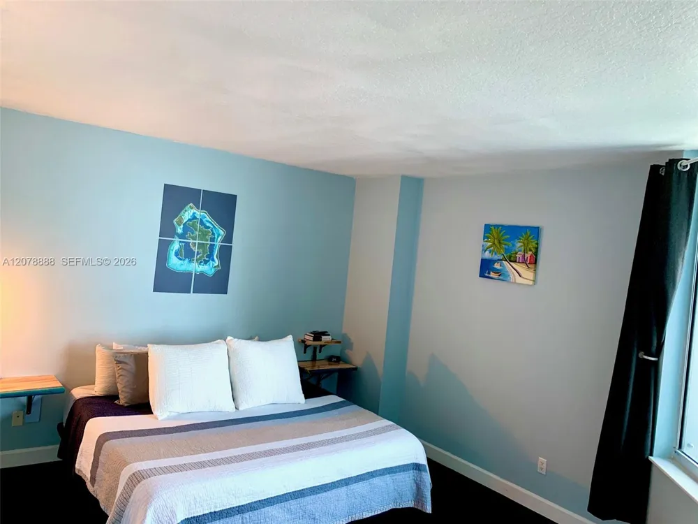 325 S Biscayne Blvd #2714 Miami, FL 33131