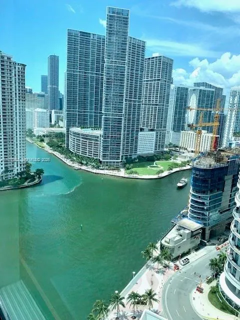 325 S Biscayne Blvd #2714 Miami, FL 33131