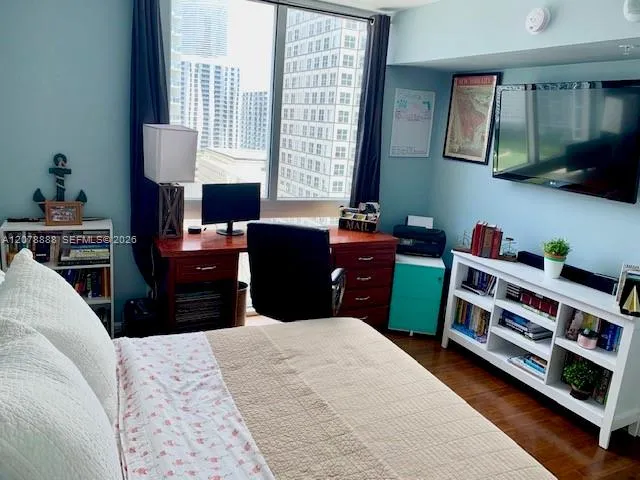 325 S Biscayne Blvd #2714 Miami, FL 33131