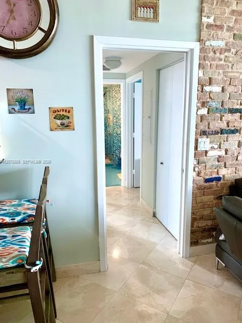 325 S Biscayne Blvd #2714 Miami, FL 33131