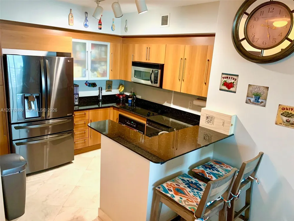 325 S Biscayne Blvd #2714 Miami, FL 33131