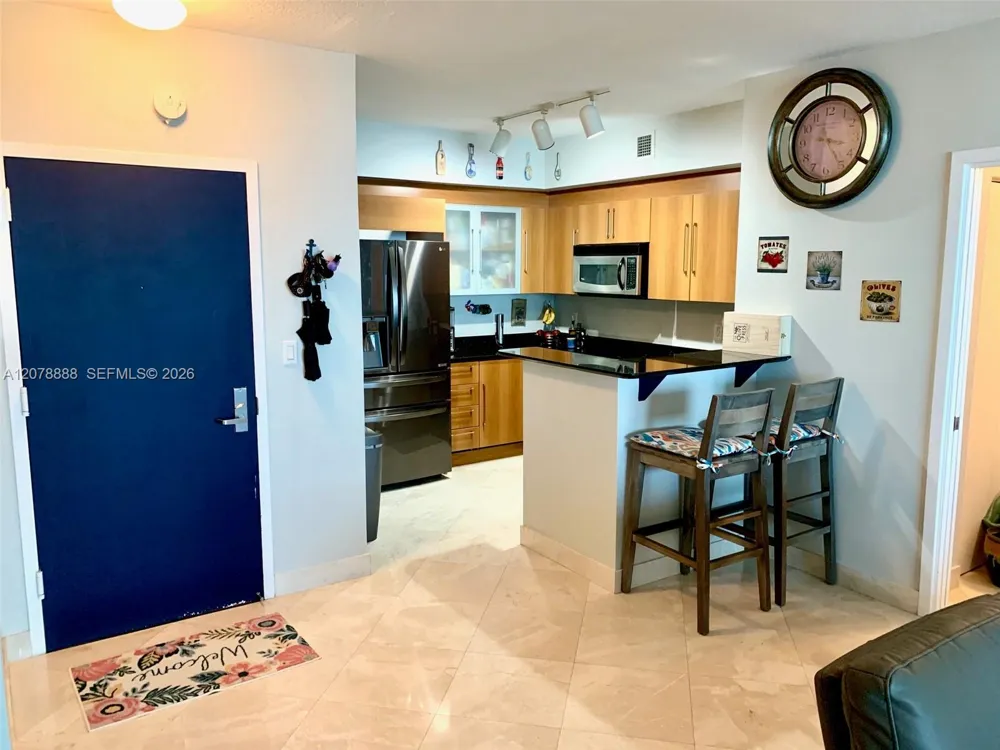 325 S Biscayne Blvd #2714 Miami, FL 33131