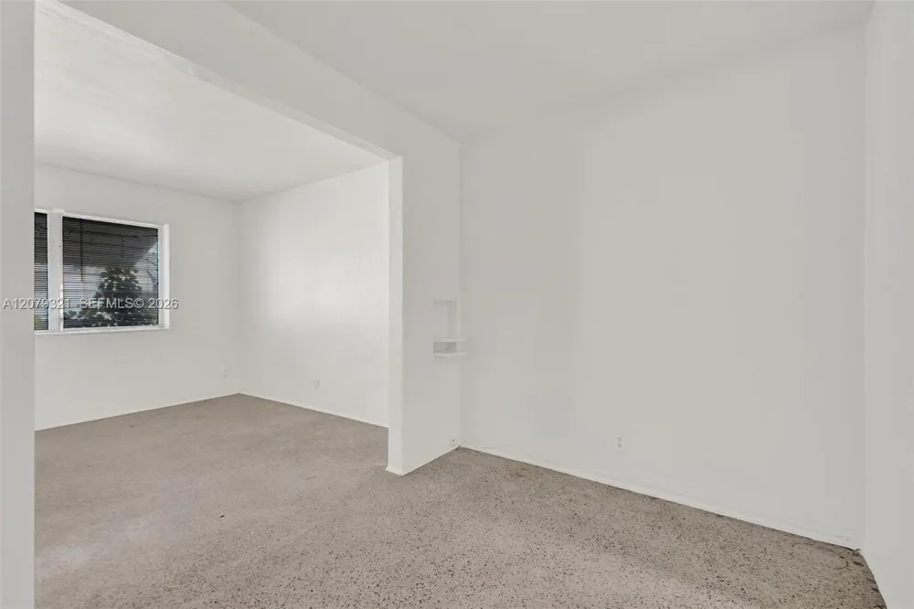 700 82nd St #3 Miami Beach, FL 33141
