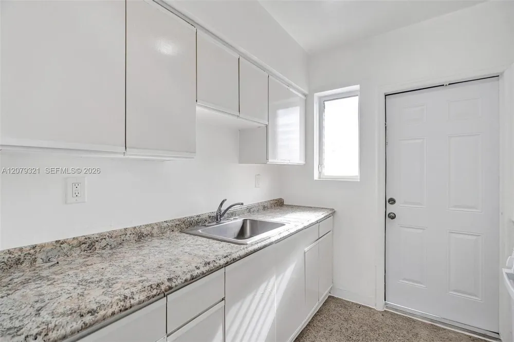 700 82nd St #3 Miami Beach, FL 33141