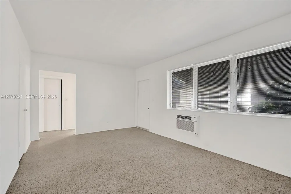 700 82nd St #3 Miami Beach, FL 33141
