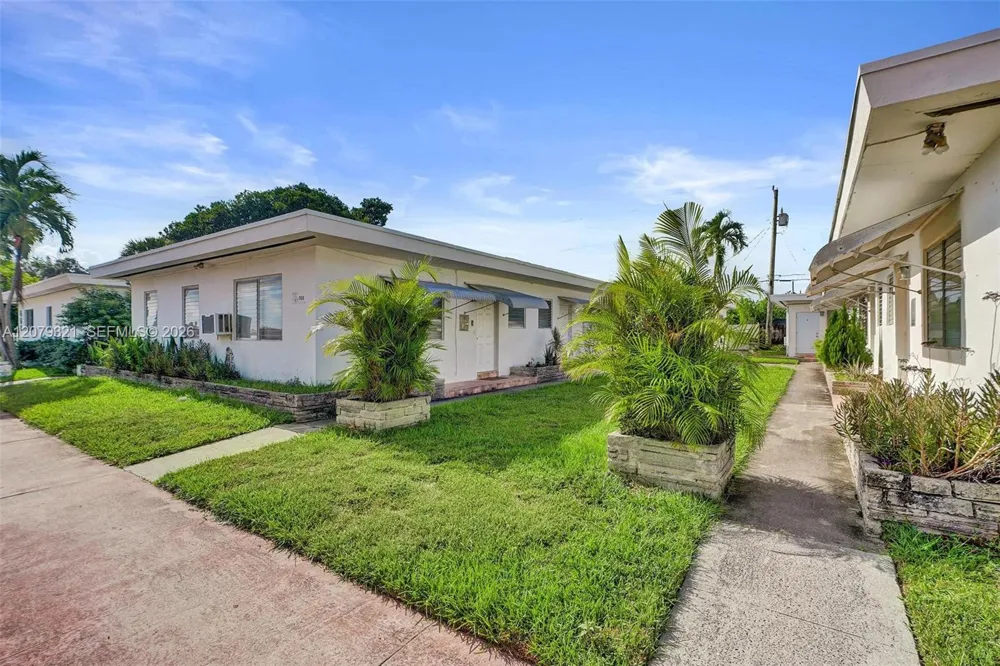 700 82nd St #3 Miami Beach, FL 33141