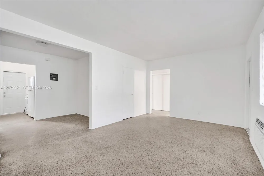 700 82nd St #3 Miami Beach, FL 33141