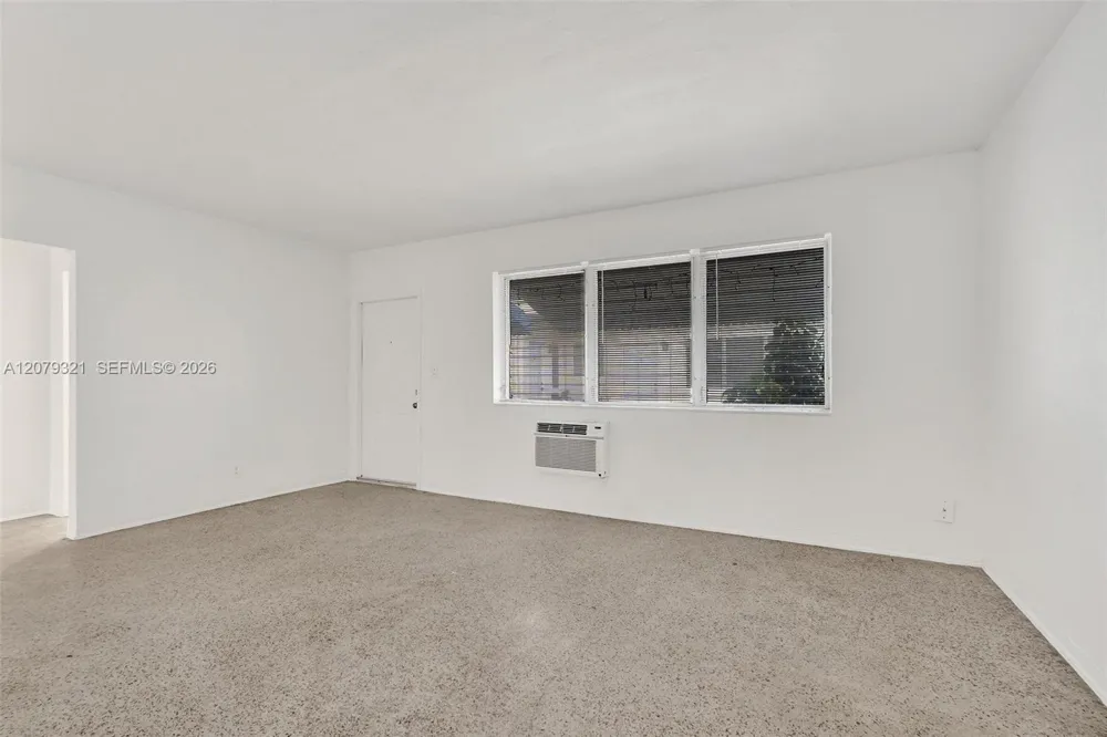 700 82nd St #3 Miami Beach, FL 33141