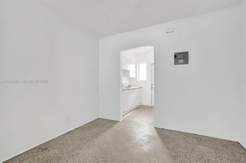 700 82nd St #3 Miami Beach, FL 33141