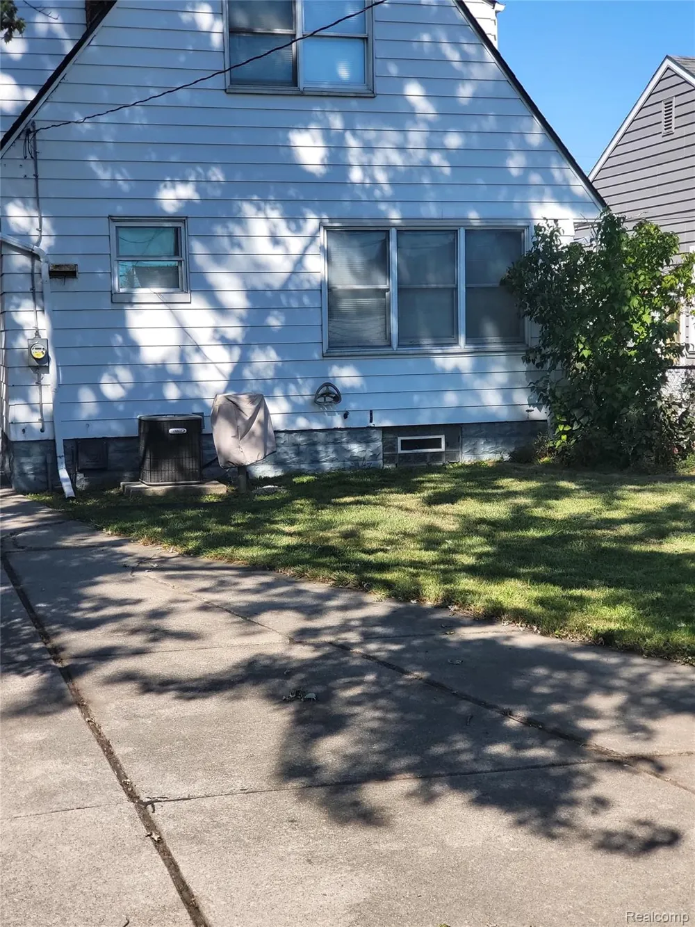 3197 23rd Street Wyandotte City, MI 48192