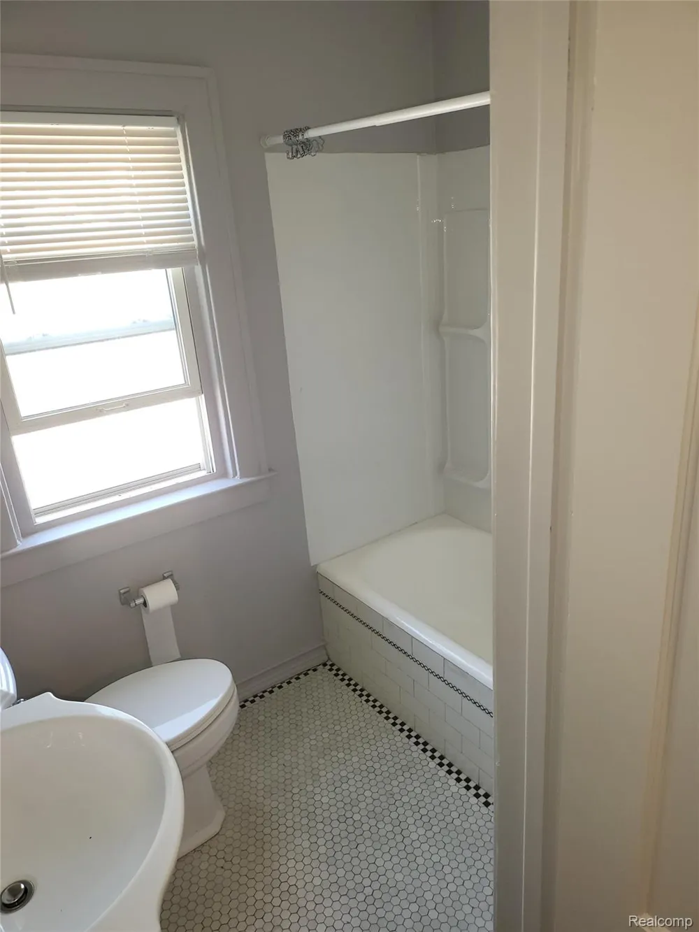 3197 23rd Street Wyandotte City, MI 48192