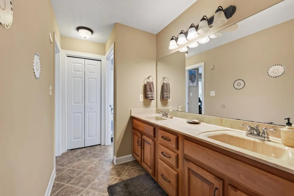 103 Shenandoah St Clarksville, TN 37043