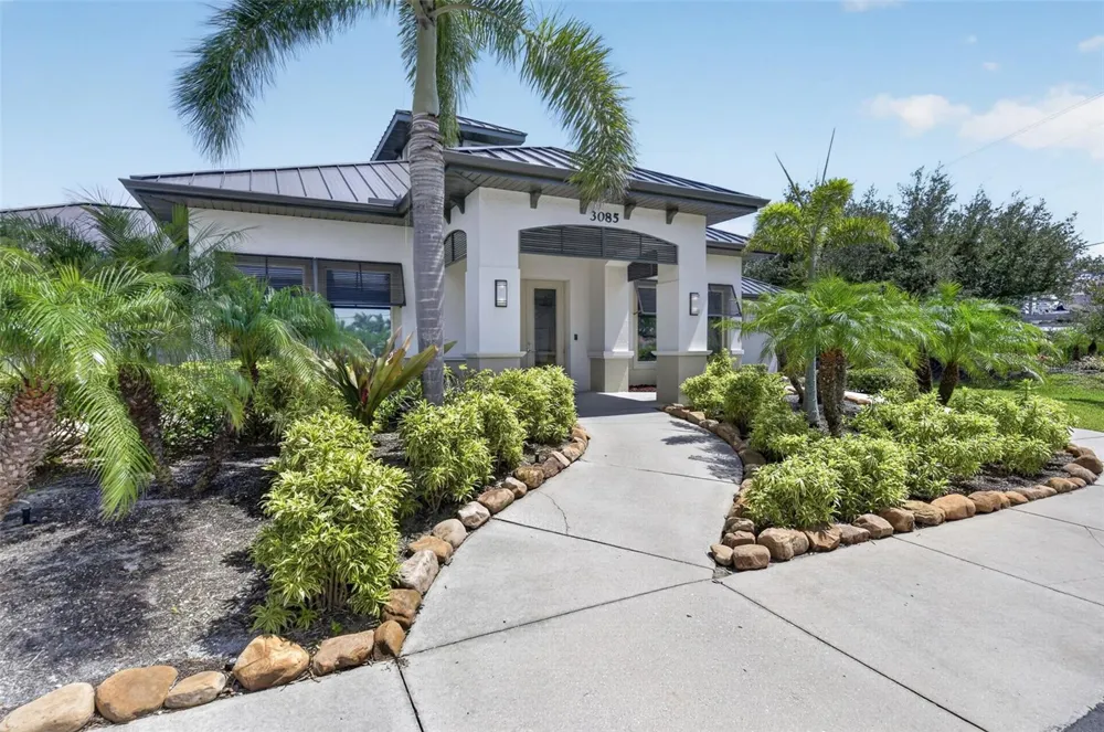 1610 ISLAMORADA BOULEVARD #61B Punta Gorda, FL 33955