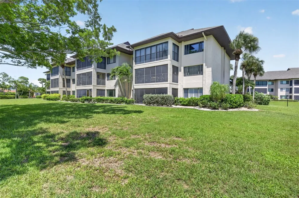 1610 ISLAMORADA BOULEVARD #61B Punta Gorda, FL 33955