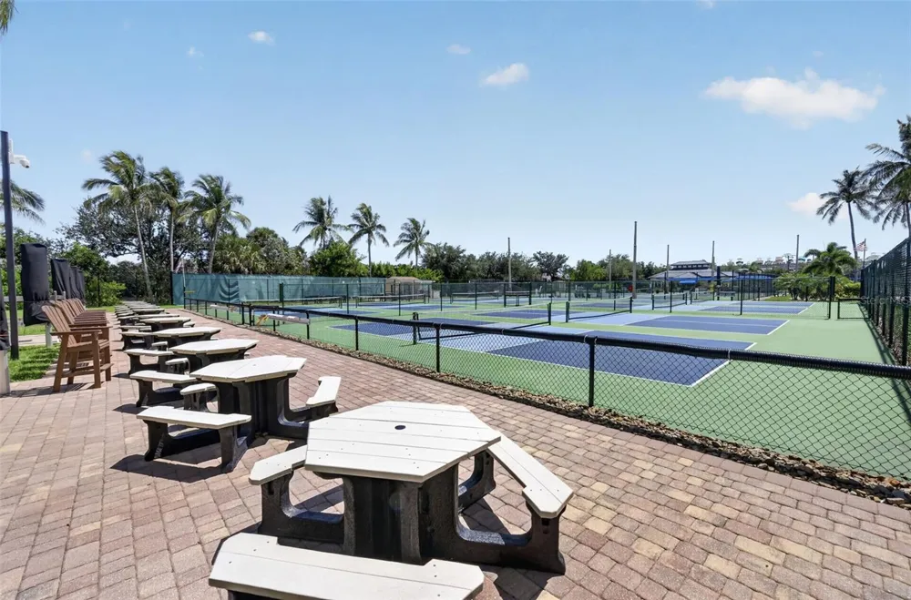 1610 ISLAMORADA BOULEVARD #61B Punta Gorda, FL 33955