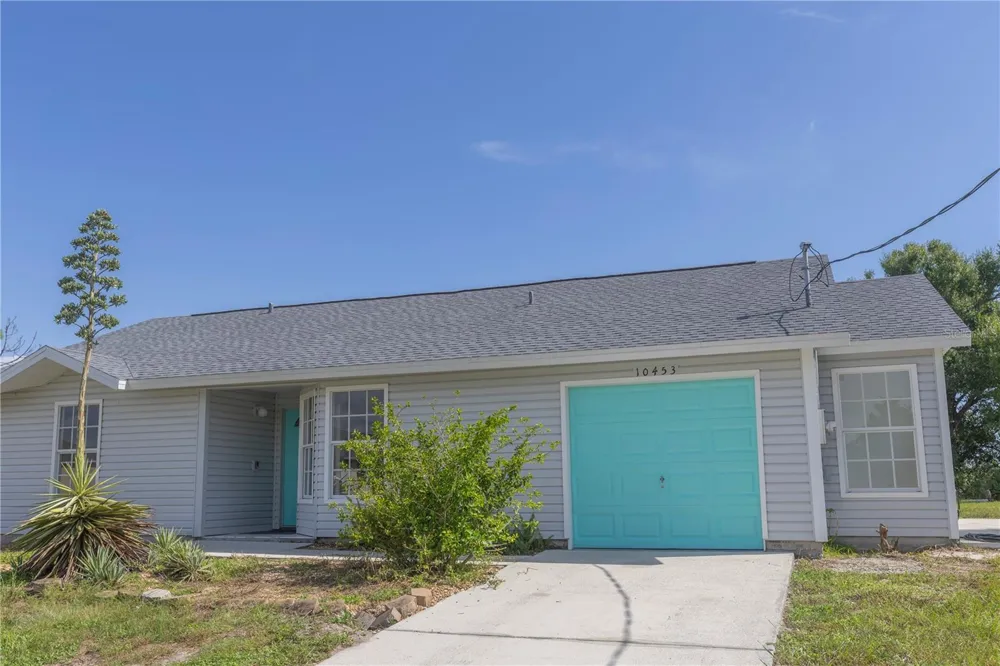 10453 GREENWAY AVENUE Englewood, FL 34224