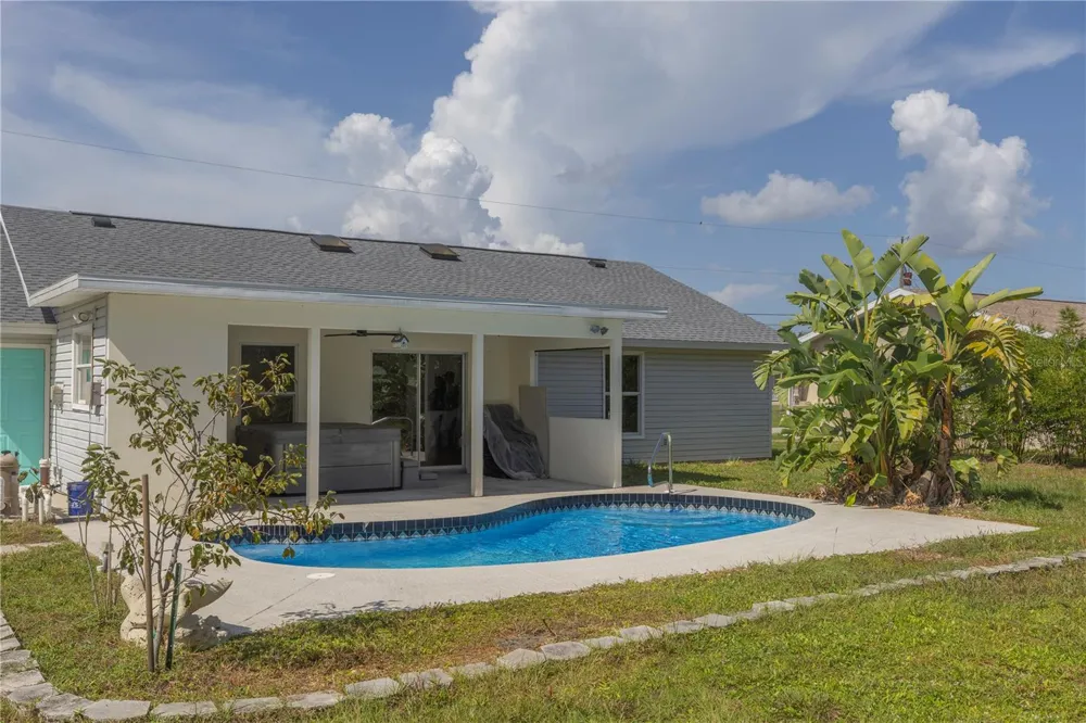 10453 GREENWAY AVENUE Englewood, FL 34224