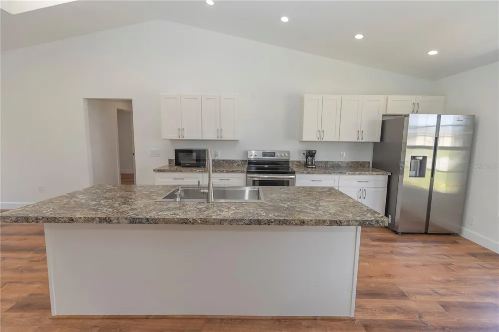 10453 GREENWAY AVENUE Englewood, FL 34224