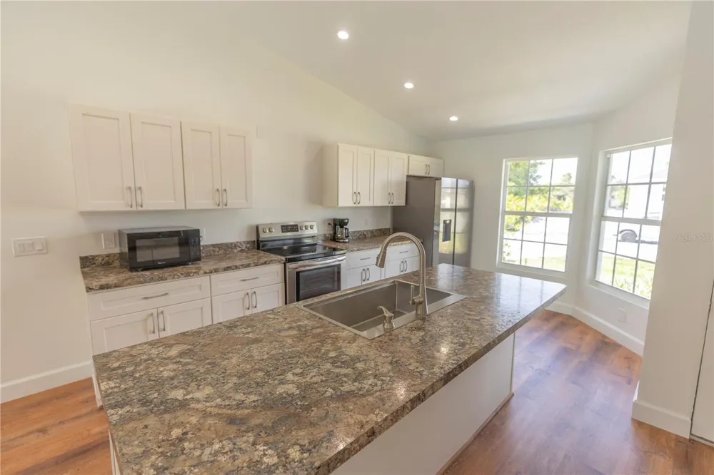10453 GREENWAY AVENUE Englewood, FL 34224