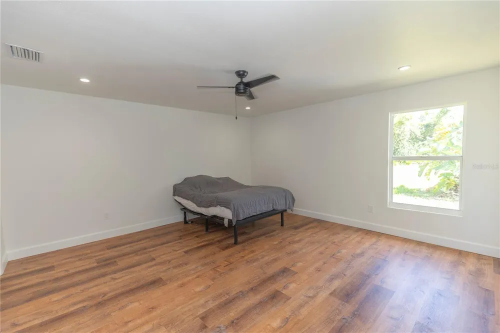 10453 GREENWAY AVENUE Englewood, FL 34224