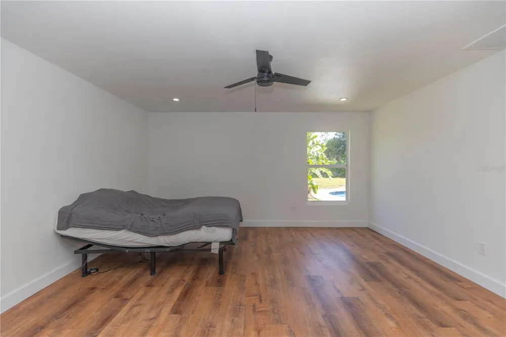 10453 GREENWAY AVENUE Englewood, FL 34224