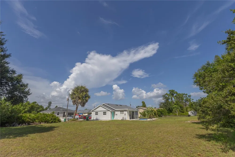10453 GREENWAY AVENUE Englewood, FL 34224