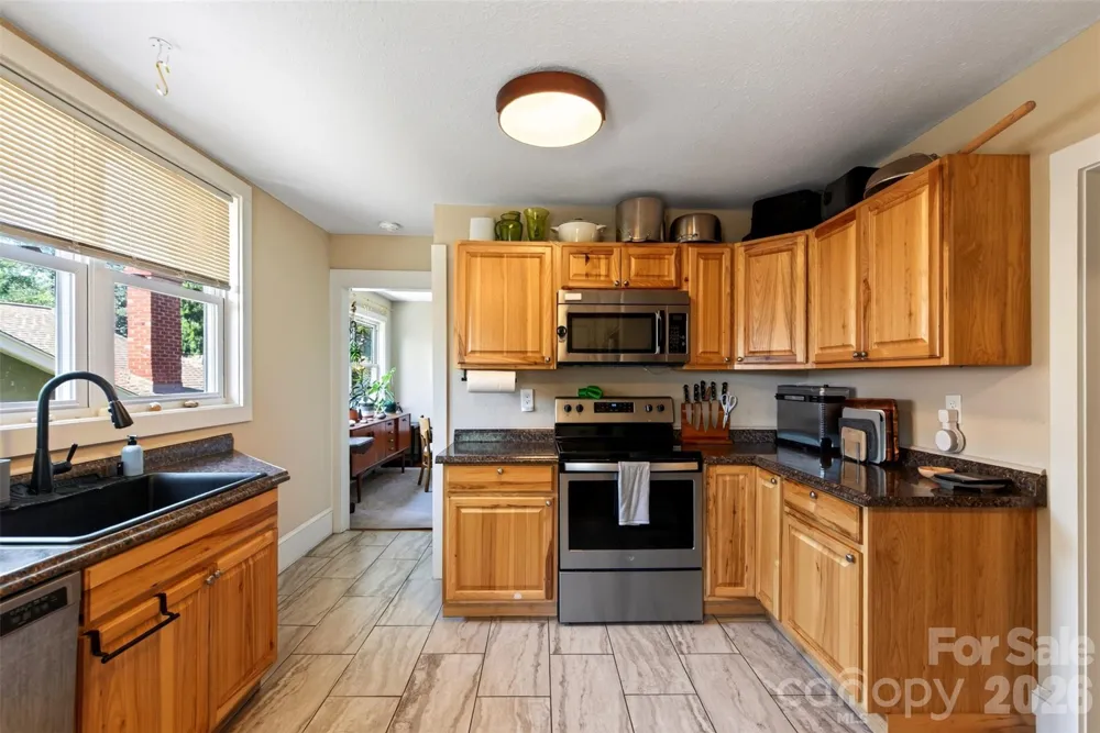 52 Pennsylvania Avenue Asheville, NC 28806