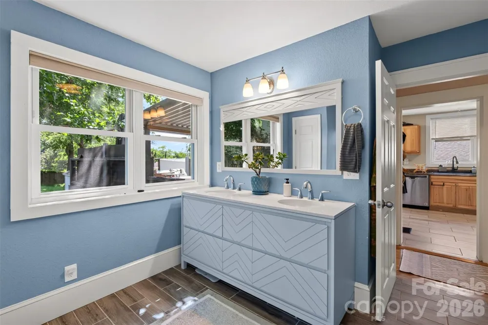 52 Pennsylvania Avenue Asheville, NC 28806